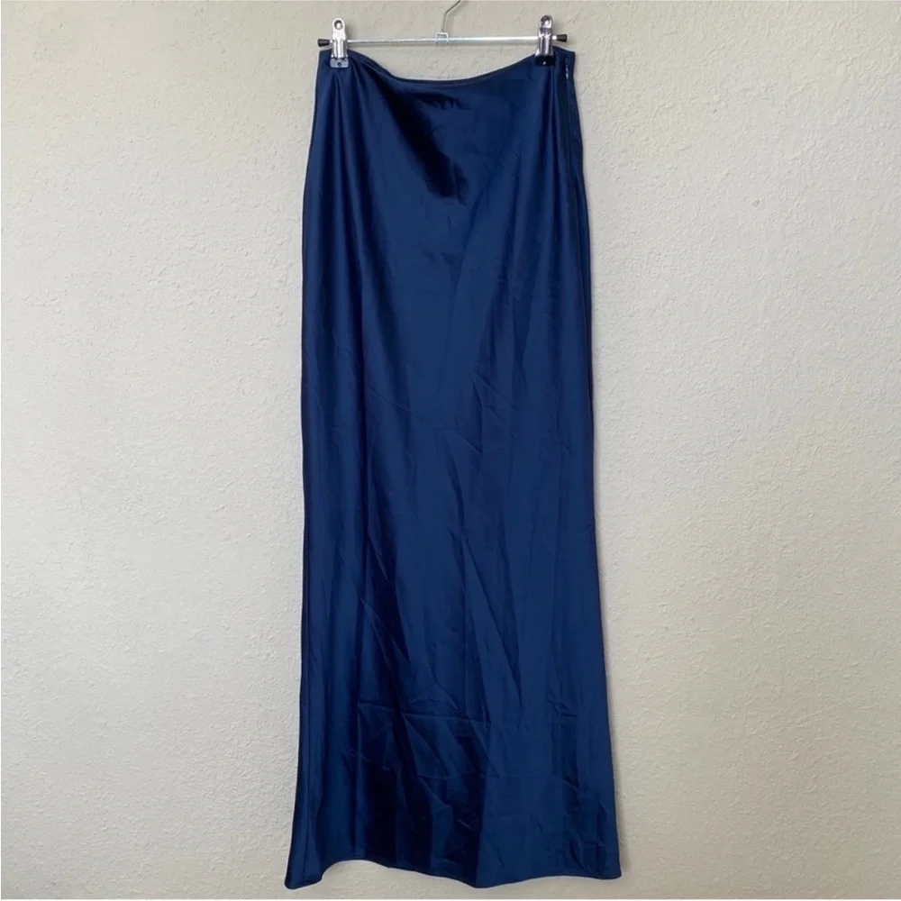 HOUSE OF CB 'Charlene' Navy‎ Satin Bias Cut Maxi Skirt NWOT Size XS